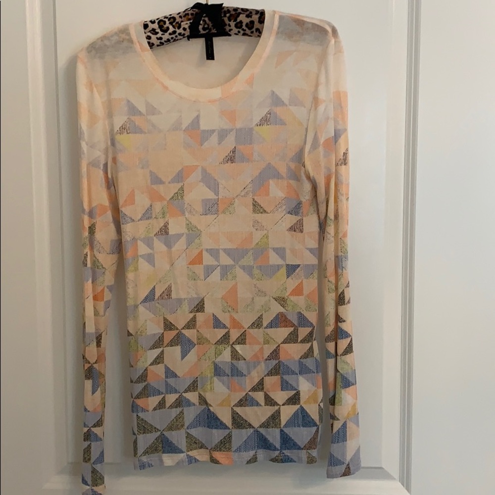 Women’s long sleeve geometric print shirt